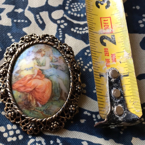 Vintage painted cameo - Picture 3 of 4